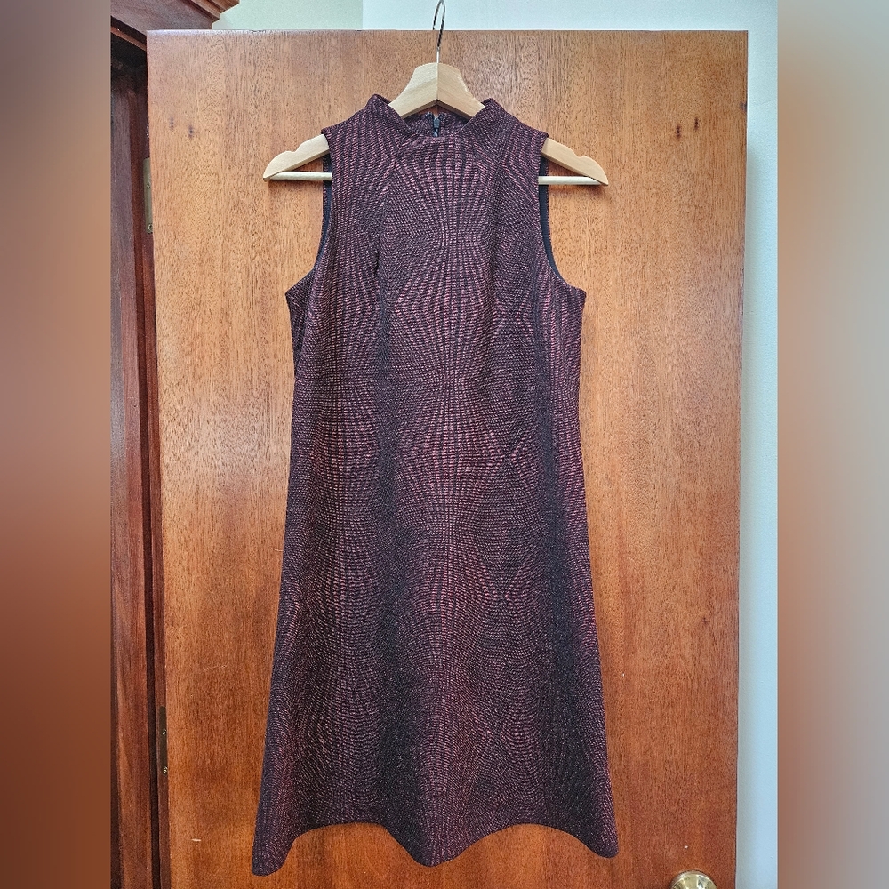 Elegant Sleeveless Black and Red Dress. Perfect For Holidays! Womens XS